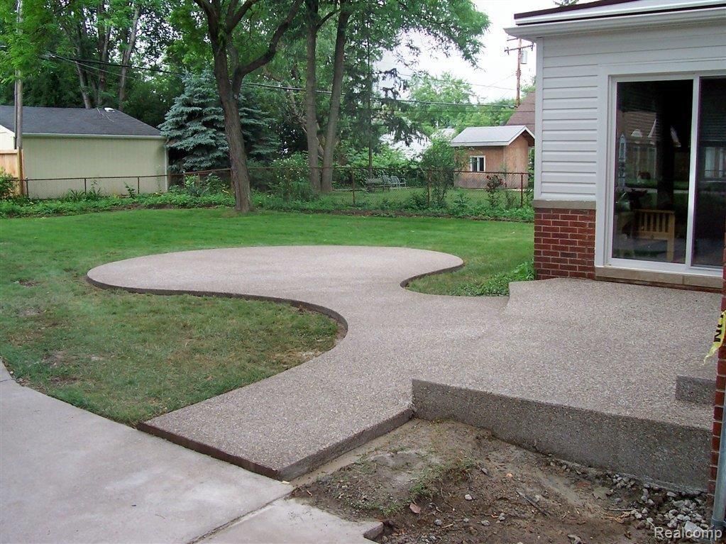 1425 Hawthorne Road Grosse Pointe, MI 48236 - Photo 24 of 25 Patio
