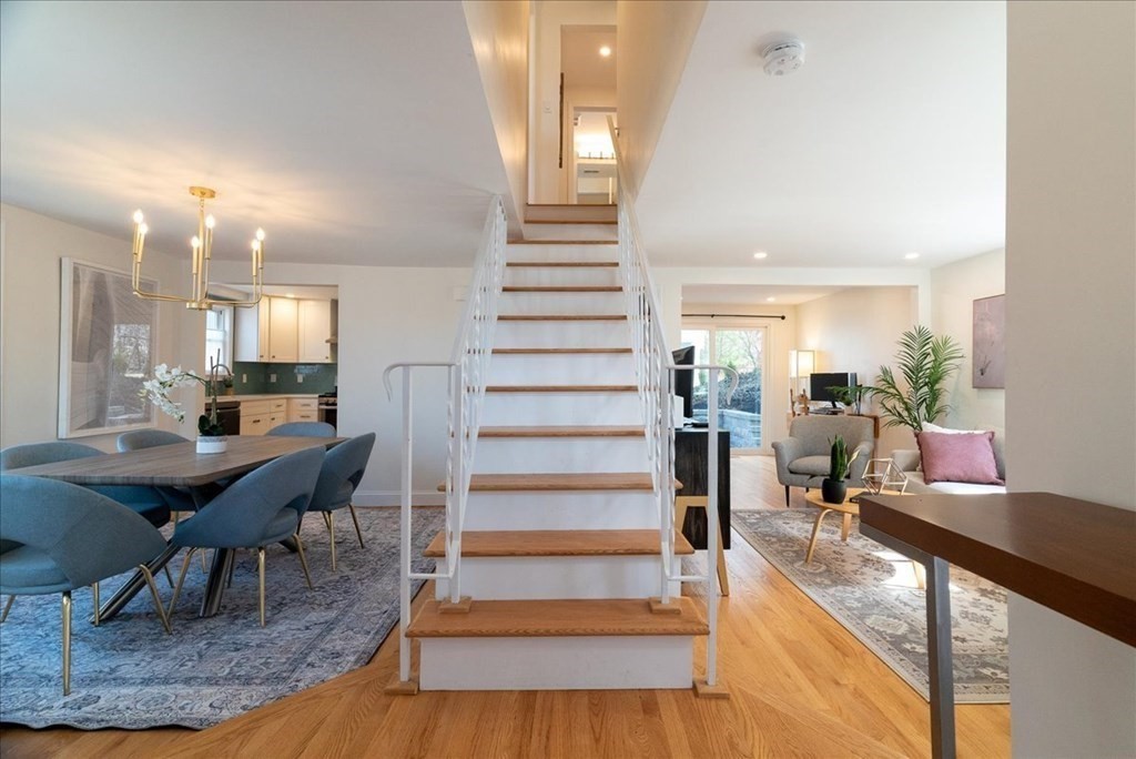 15 Garland Road Newton, MA 02459 - Photo 3 of 39 Gallery Image 3