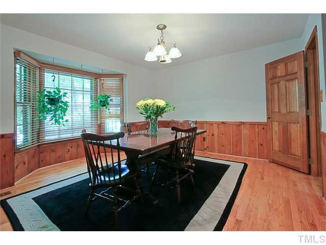 8704 Wellsley Way Raleigh, NC 27613 - Photo 7 of 15 Dining Room
