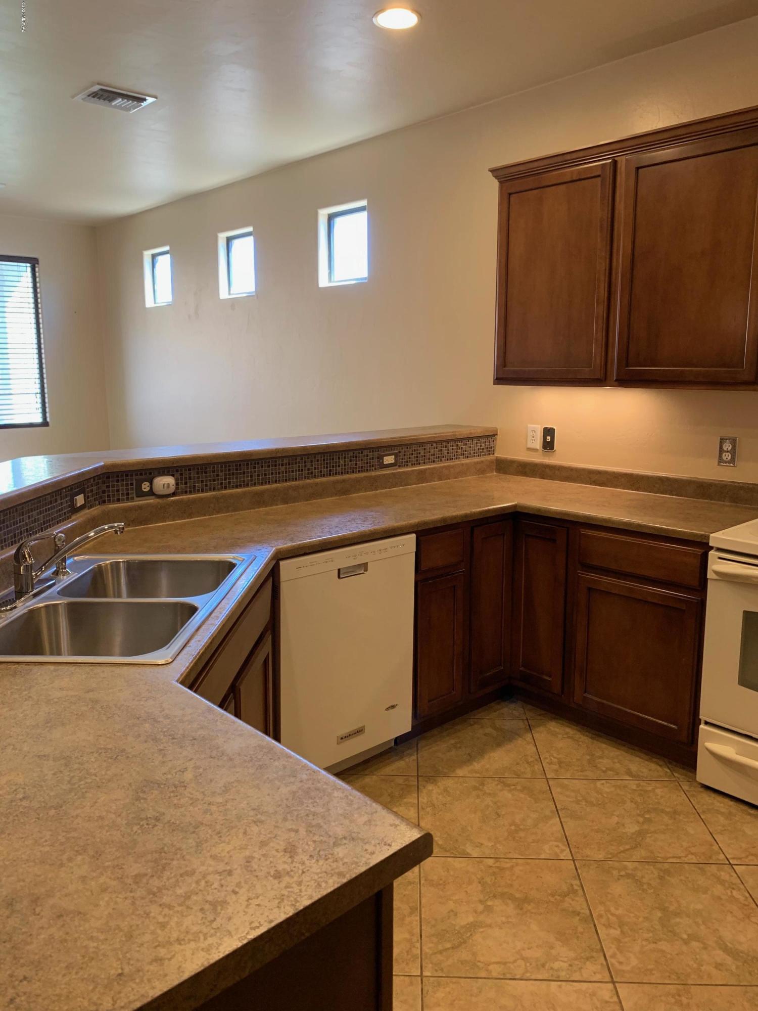 12268 West Reyher Farms Loop Marana, AZ 85653 - Photo 6 of 32