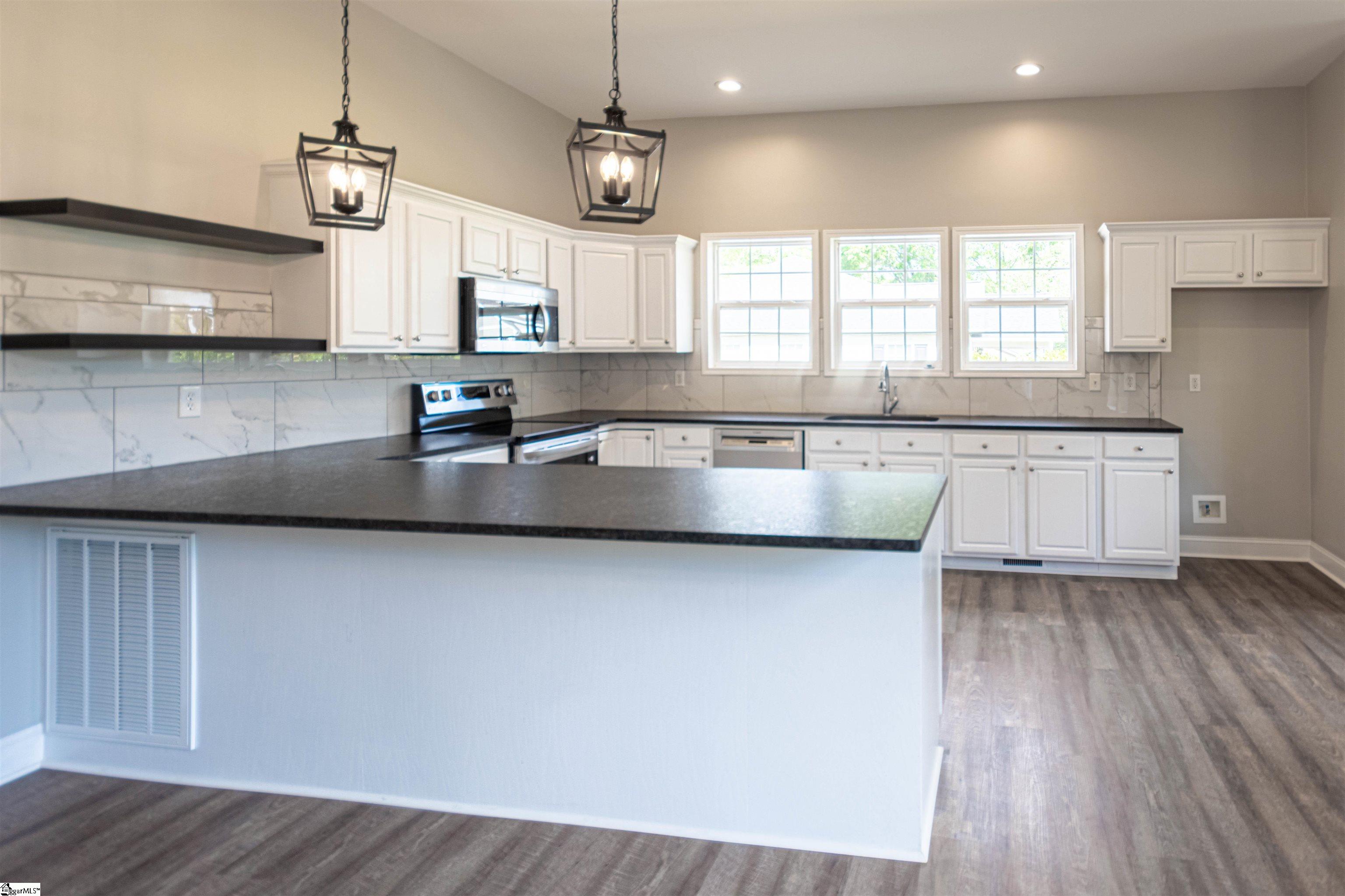 200 Craig Street Fountain Inn, SC 29644 - Photo 8 of 25