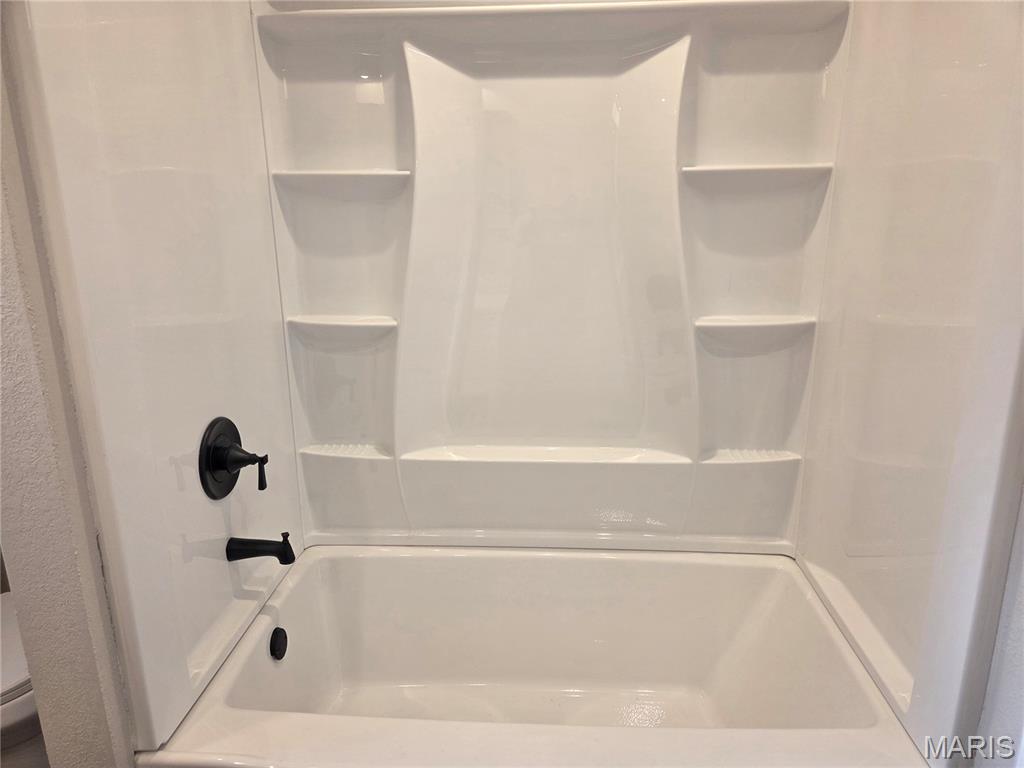 9915 N Road Fairview Heights, IL 62208 - Photo 18 of 38