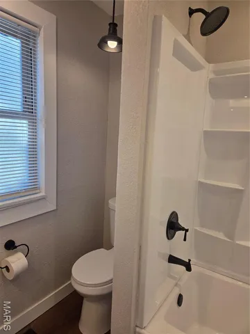 $228,500 | 9915 N Road, Fairview Heights, IL 62208