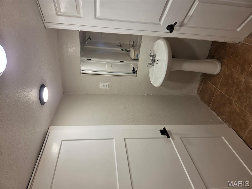 9915 N Road Fairview Heights, IL 62208 - Photo 36 of 38