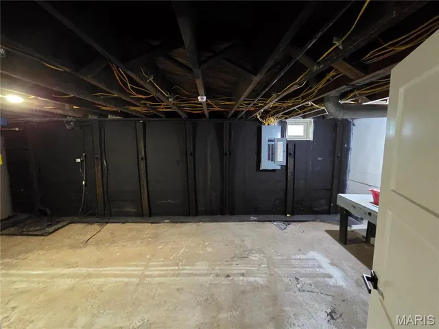 $228,500 | 9915 N Road, Fairview Heights, IL 62208