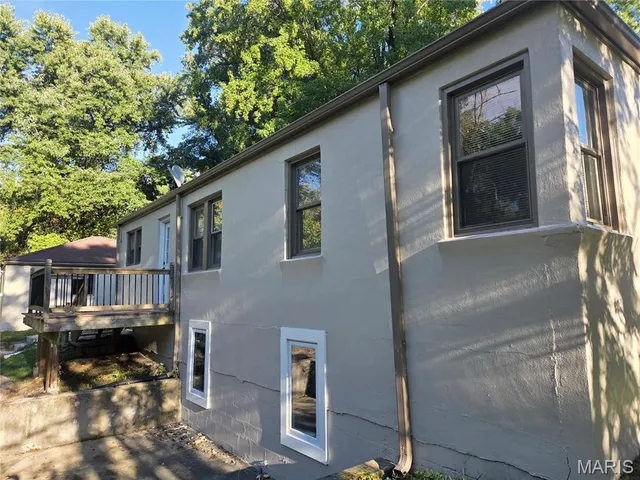 $228,500 | 9915 N Road, Fairview Heights, IL 62208