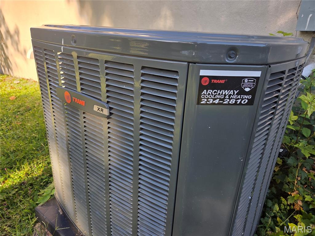 9915 N Road Fairview Heights, IL 62208 - Photo 6 of 38