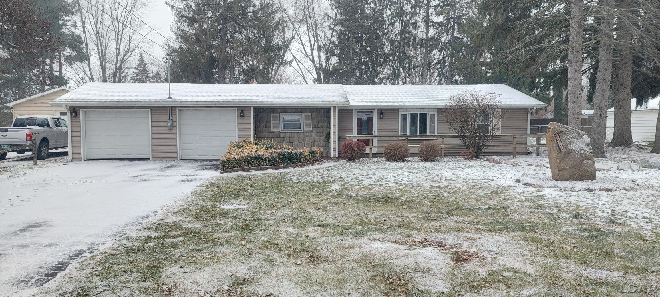 3888 Kaiser Road Tecumseh, MI 49286 - Photo 2 of 51 50195359-3b1dc8b5-d6b7-4b89-9968-66900049ea0f.JPG
