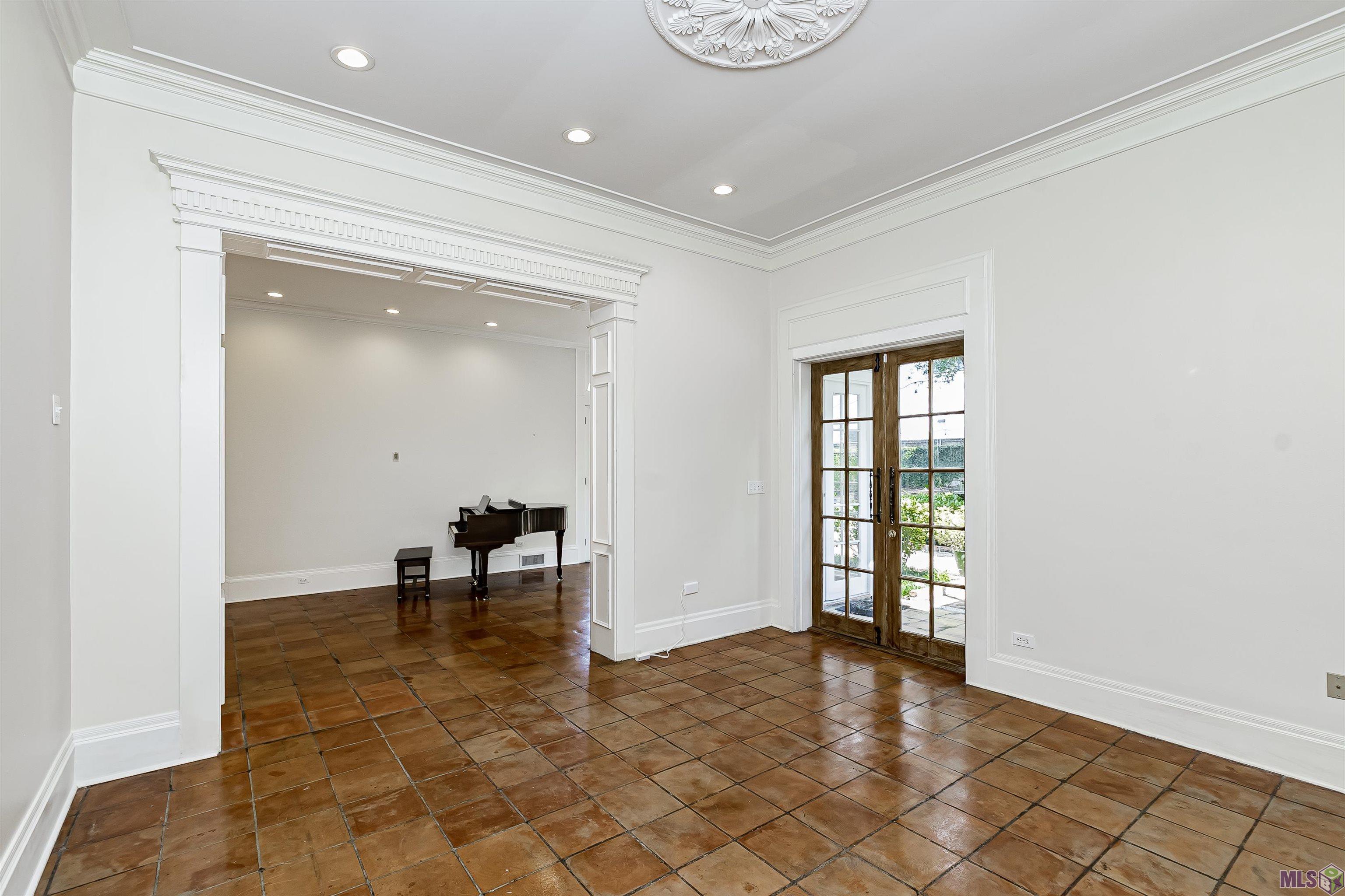 302 Amherst Avenue Baton Rouge, LA 70808 - Photo 24 of 42 Gallery Image 24