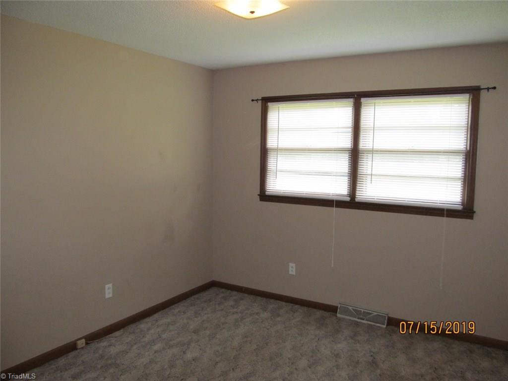 155 Rockford Road Dobson, NC 27017 - Photo 9 of 30 Gallery Image 9