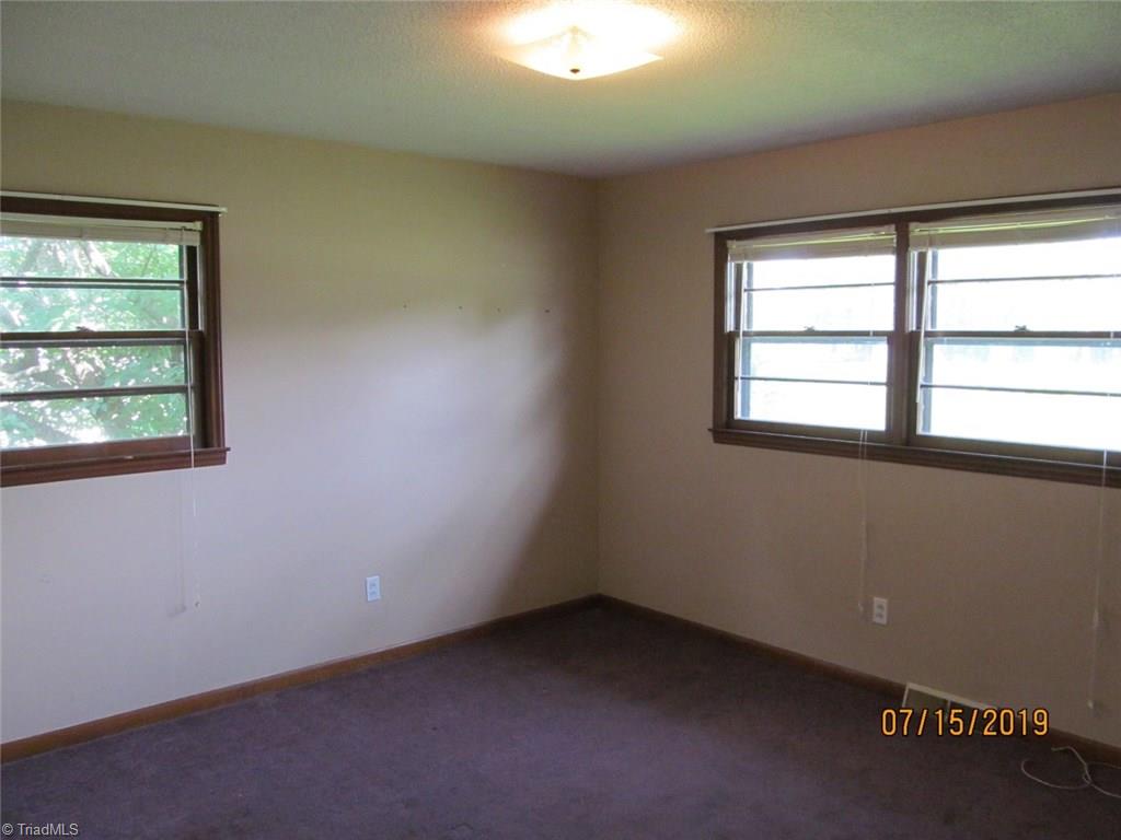 155 Rockford Road Dobson, NC 27017 - Photo 10 of 30 Gallery Image 10