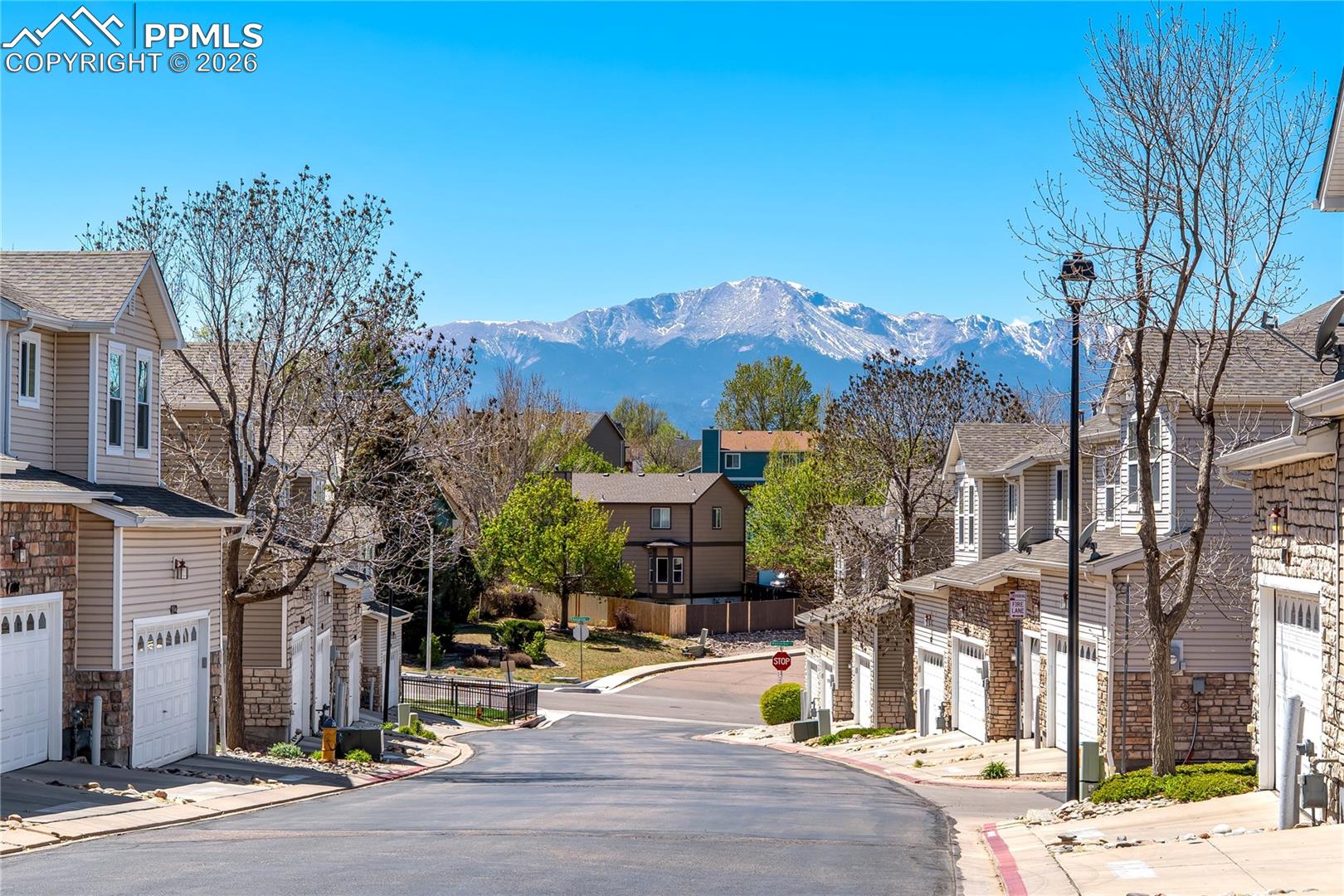 4040 Diamond Ridge View Colorado Springs, CO 80918 - Photo 40 of 43 Gallery Image 40