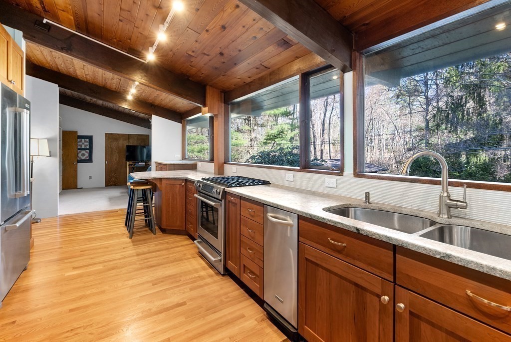 54 Baker Bridge Road Lincoln, MA 01773 - Photo 6 of 25