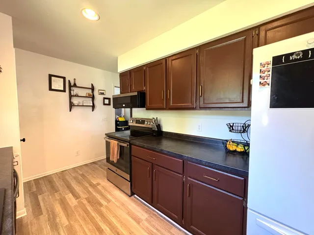 $296,900 | 305 East Crocker Street, Fox Lake, WI 53933