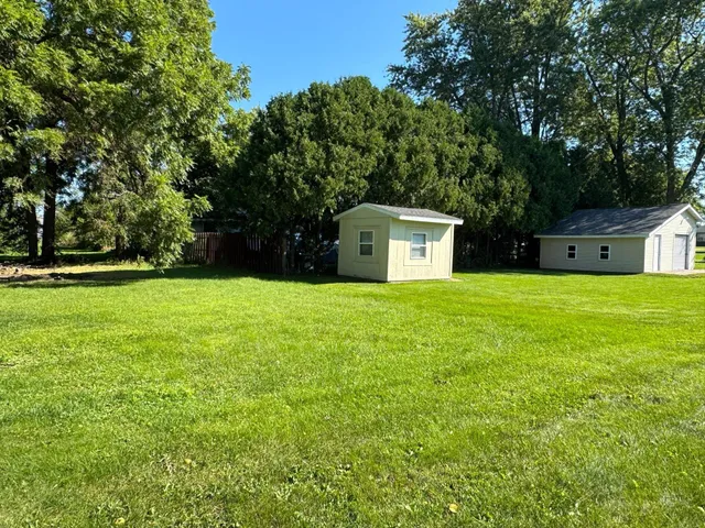 $296,900 | 305 East Crocker Street, Fox Lake, WI 53933