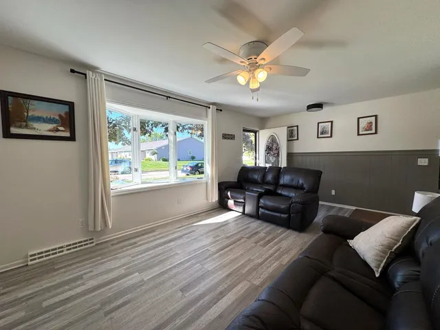 $296,900 | 305 East Crocker Street, Fox Lake, WI 53933