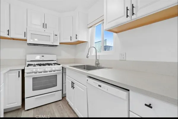 $4,500 | 4925 Indian Wood Road, Unit 478, Culver City, CA 90230