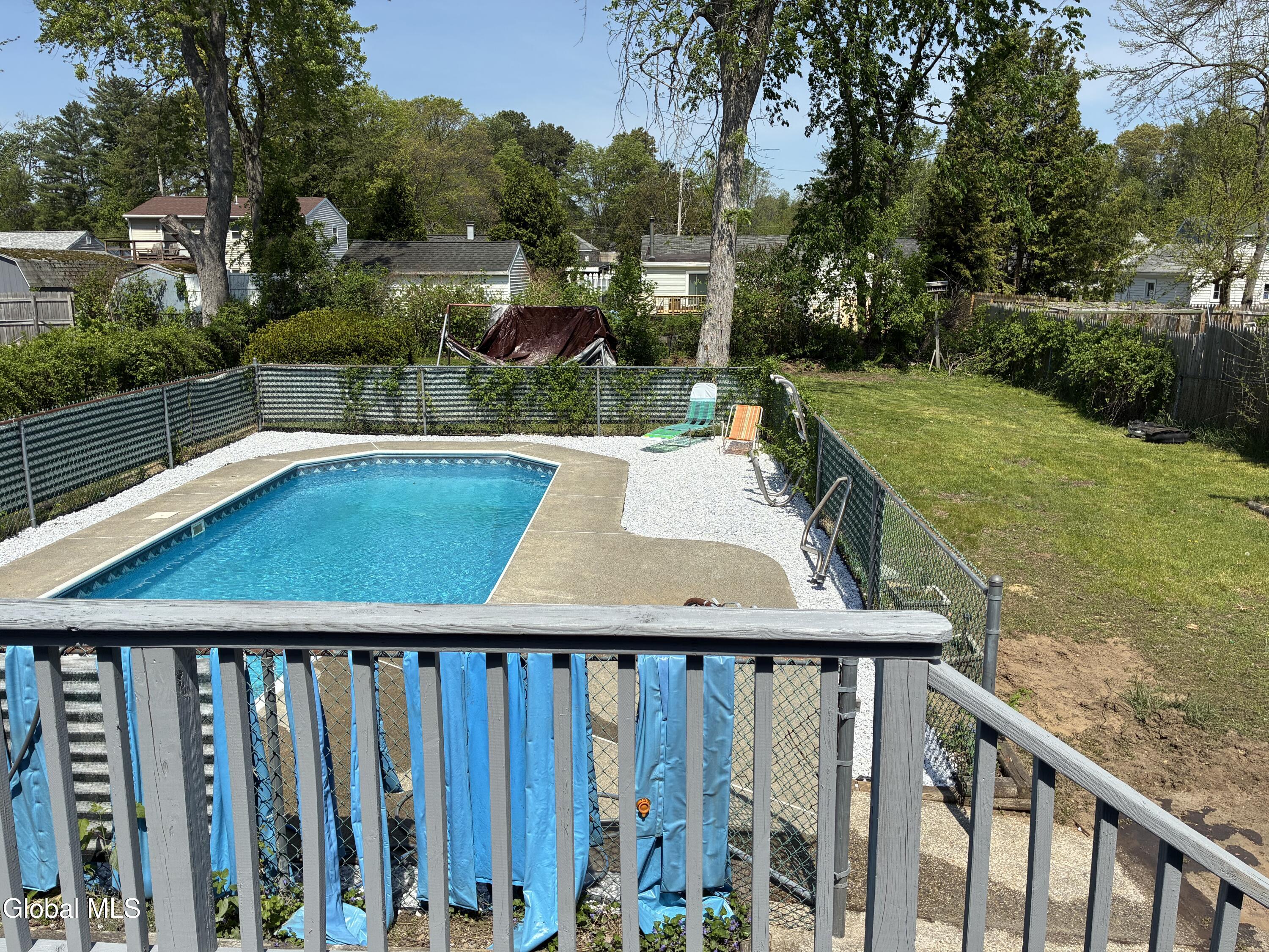 419 Clayton Road Schenectady, NY 12304 - Photo 6 of 33 IMG_5443 (1)