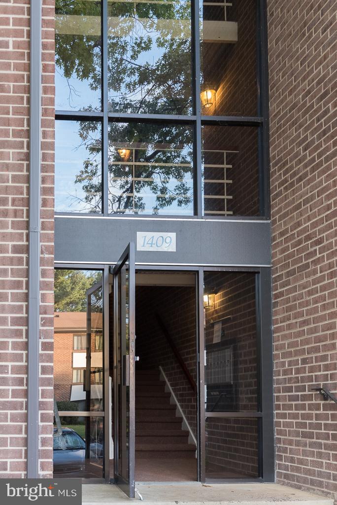 1409 Northgate Square, Unit 1A Reston, VA 20190 - Photo 2 of 19 Front Exterior
