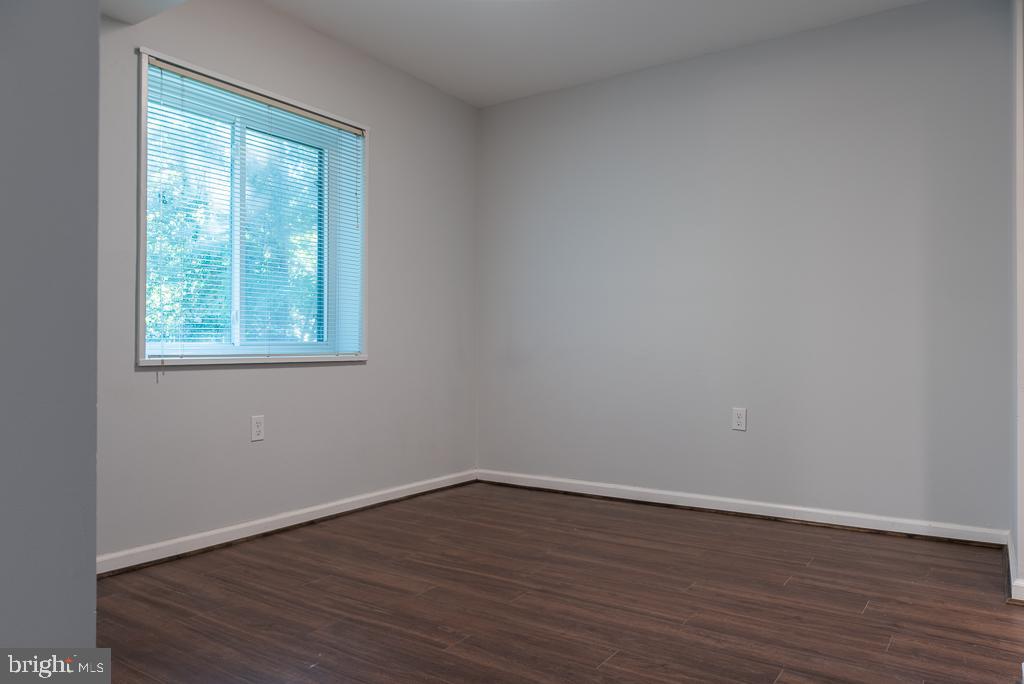 1409 Northgate Square, Unit 1A Reston, VA 20190 - Photo 12 of 19 Dining Room