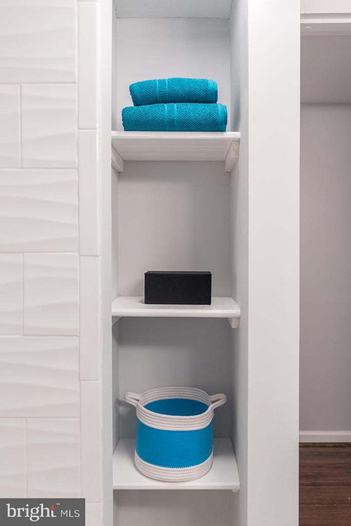1409 Northgate Square, Unit 1A Reston, VA 20190 - Photo 14 of 19 Bathroom