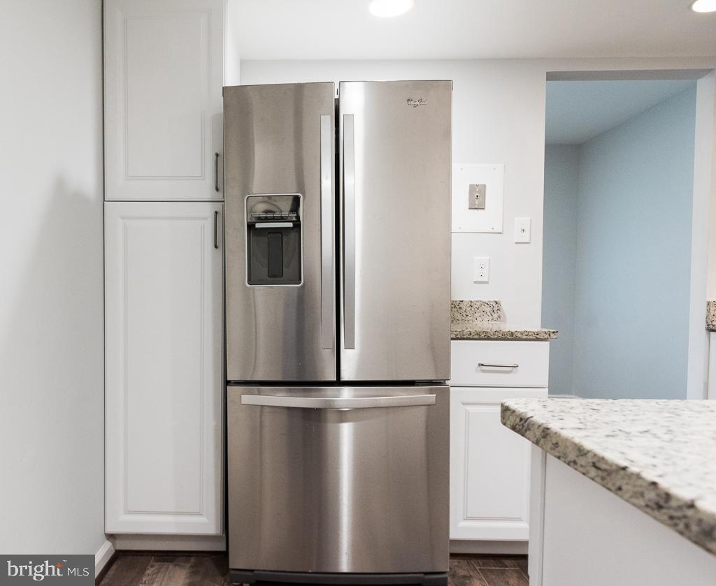 1409 Northgate Square, Unit 1A Reston, VA 20190 - Photo 7 of 19 Kitchen