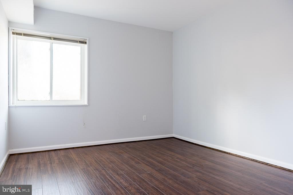 1409 Northgate Square, Unit 1A Reston, VA 20190 - Photo 9 of 19 Bedroom