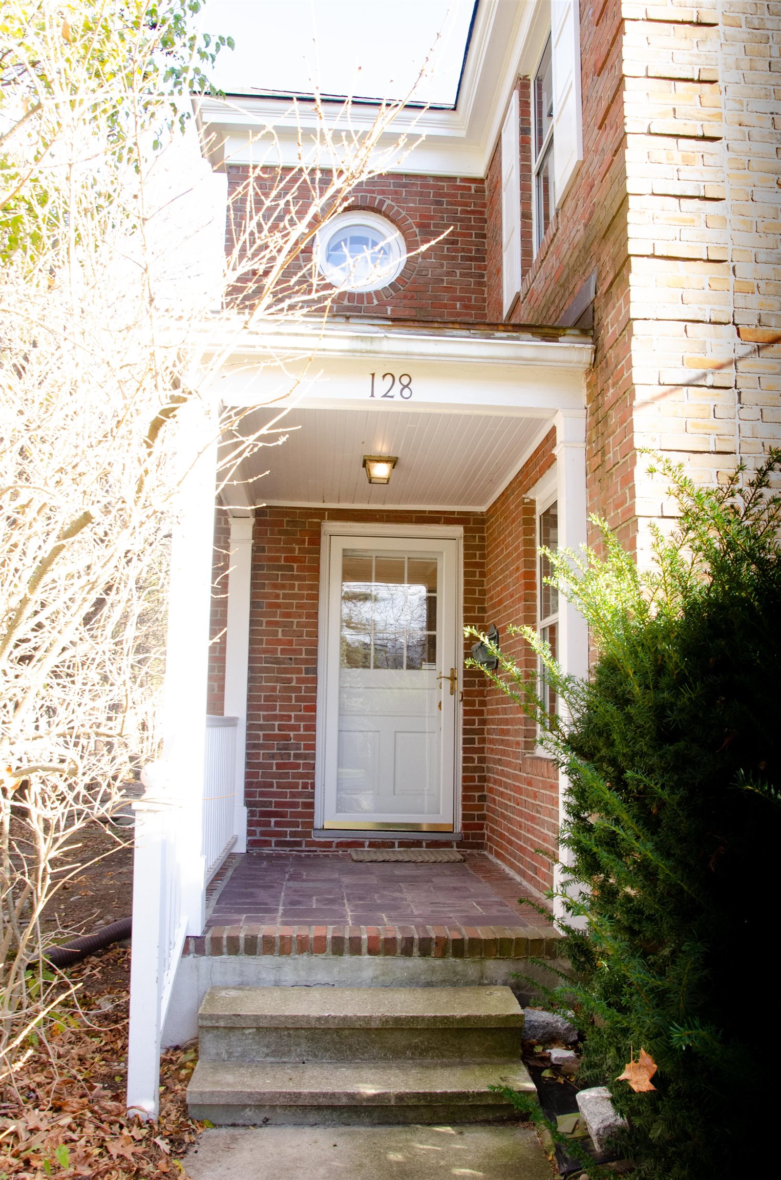 128 Summit Street Burlington, VT 05401 - Photo 2 of 37 Gallery Image 2