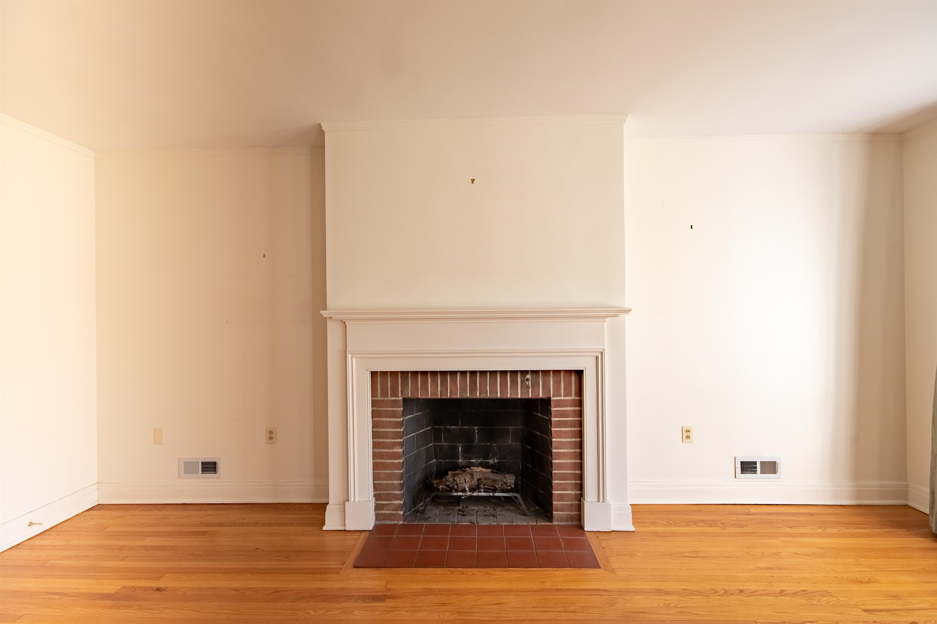 128 Summit Street Burlington, VT 05401 - Photo 6 of 37 Gallery Image 6