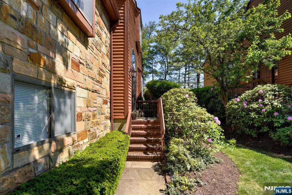 17 Independence Way Rockaway, NJ 07866 - Photo 8 of 48