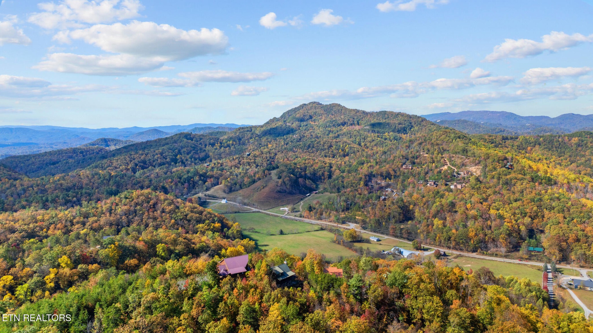 3209 Grouse Ridge Lane Sevierville, TN 37862 - Photo 6 of 43