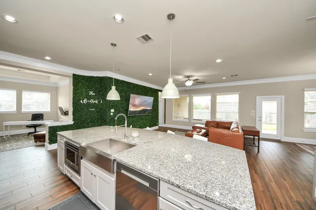 $580,000 | 31201 Redwood Manor Court, Spring, TX 77386