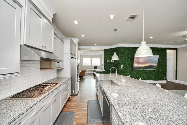 $580,000 | 31201 Redwood Manor Court, Spring, TX 77386