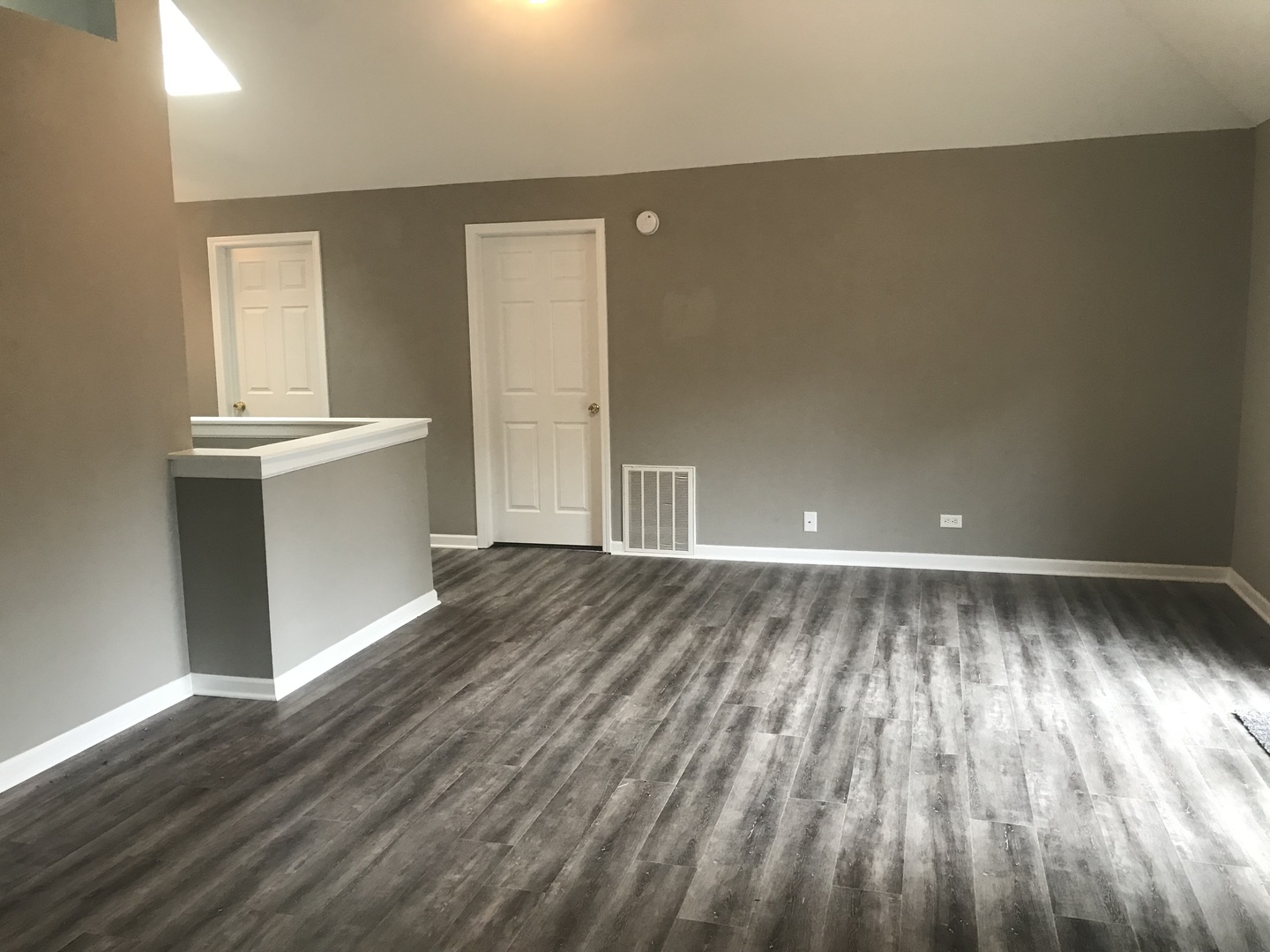 28629 West Ravine Drive Barrington, IL 60010 - Photo 9 of 12
