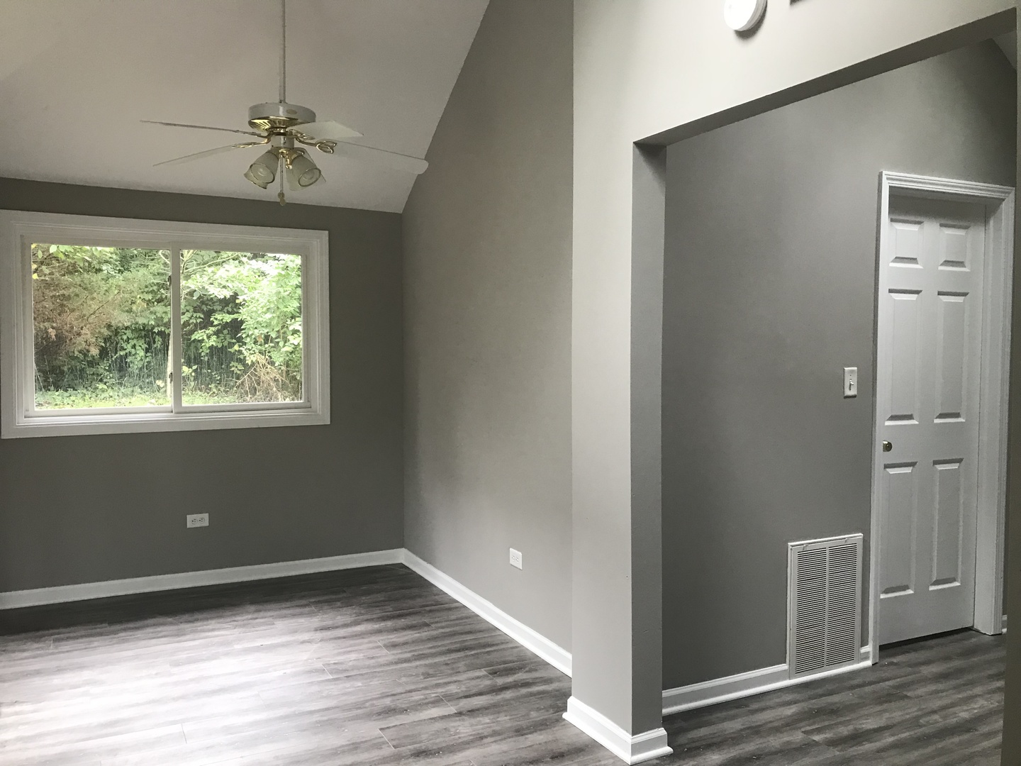 28629 West Ravine Drive Barrington, IL 60010 - Photo 10 of 12
