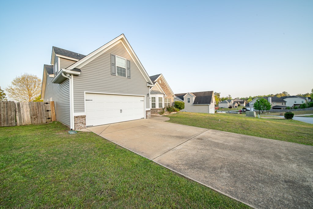 8 Springwood Court Phenix City, AL 36870 - Photo 2 of 49