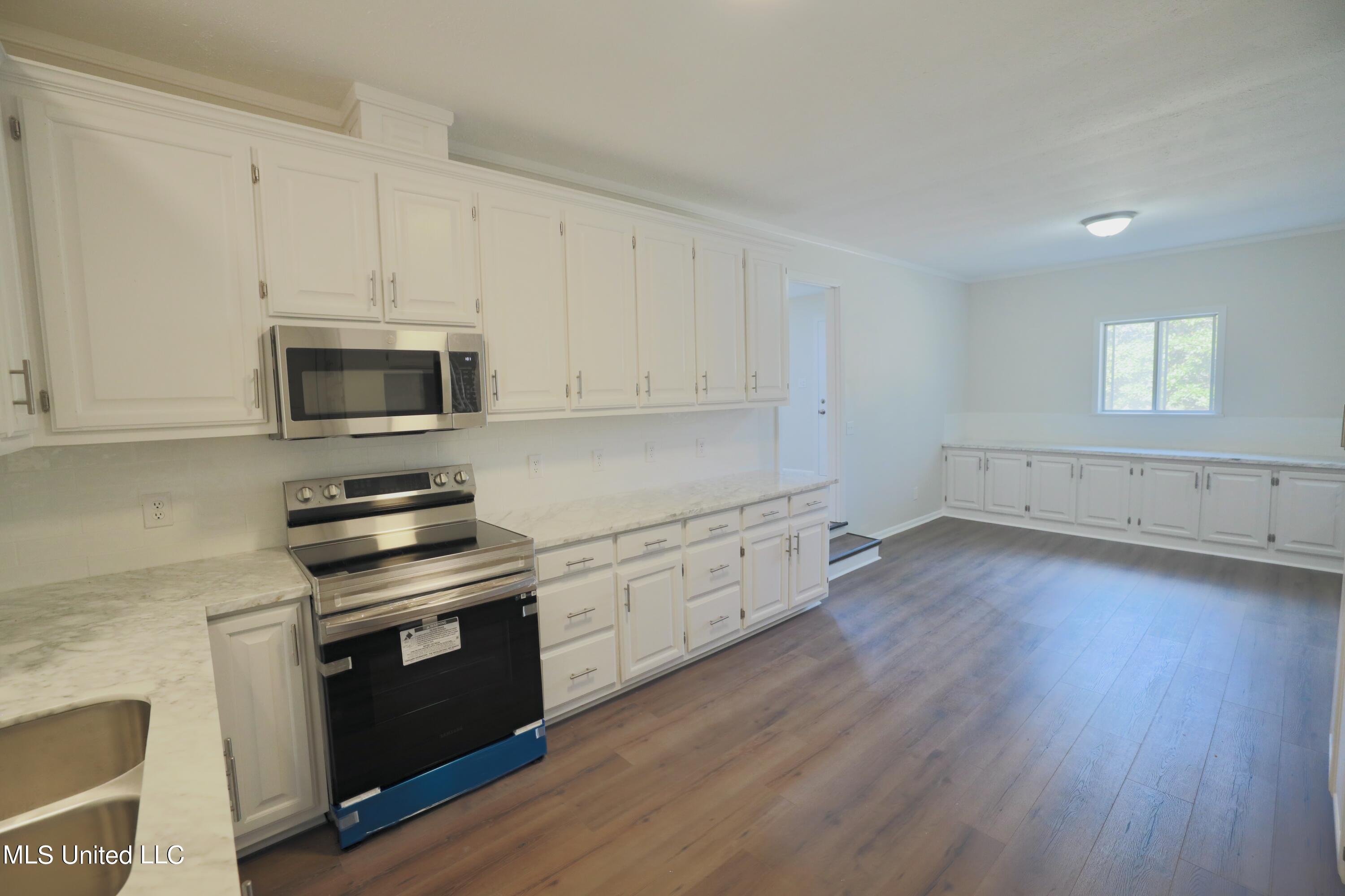 132 McRaven Road Clinton, MS 39056 - Photo 7 of 23 GII_9759