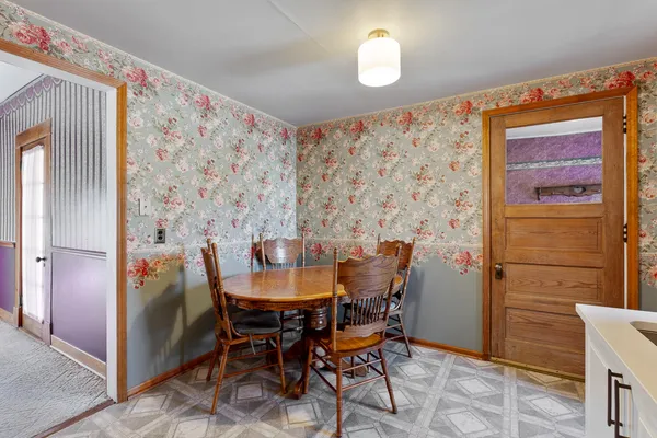 $173,000 | 404 South McKenzie Street South, Adrian, MI 49221