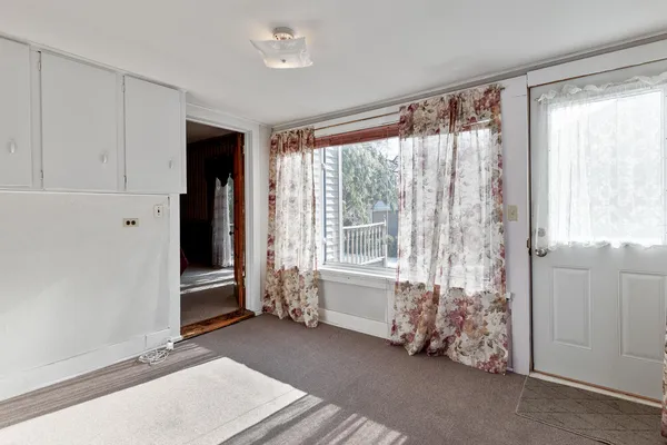 $173,000 | 404 South McKenzie Street South, Adrian, MI 49221