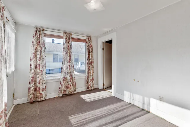 $199,000 | 404 South McKenzie Street South, Adrian, MI 49221