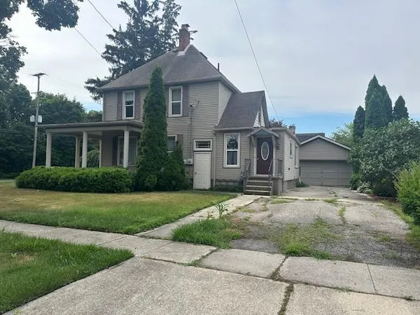 $173,000 | 404 South McKenzie Street South, Adrian, MI 49221