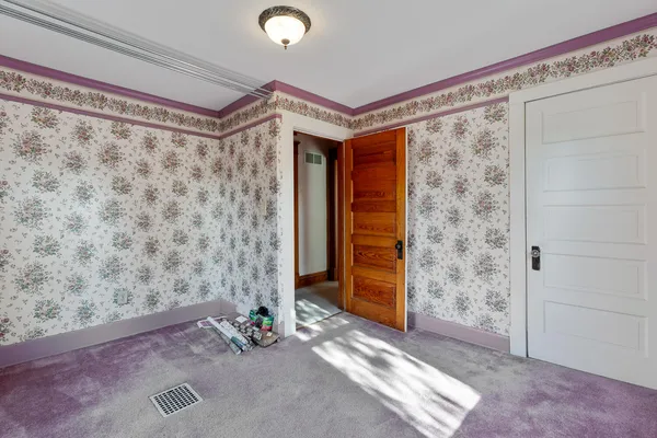 $173,000 | 404 South McKenzie Street South, Adrian, MI 49221