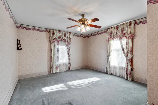 $199,000 | 404 South McKenzie Street South, Adrian, MI 49221