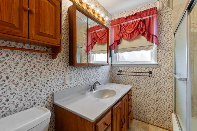 $199,000 | 404 South McKenzie Street South, Adrian, MI 49221