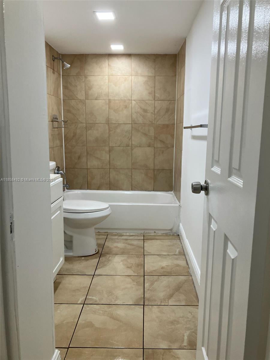 2837 North Course Drive, Unit 103 Pompano Beach, FL 33069 - Photo 12 of 13