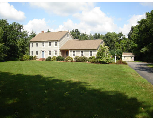 25 Pierce Road Sutton, MA 01590 - Photo 1 of 11 Gallery Image 1