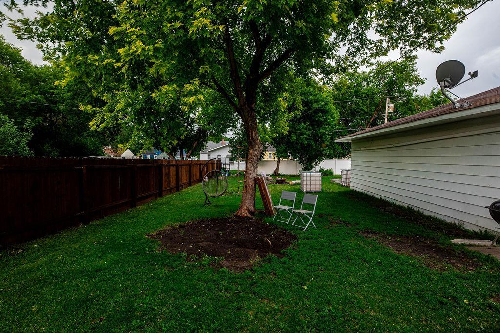 808 15th Street North Moorhead, MN 56560 - Photo 21 of 23
