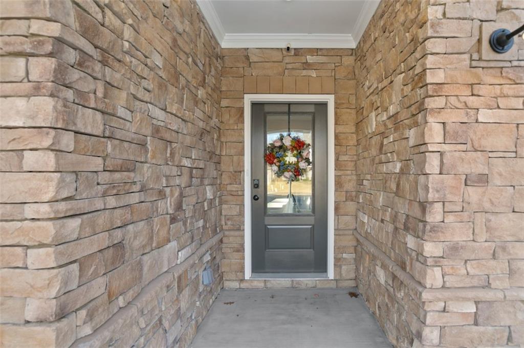 764 Clifftop Crossing Southwest Powder Springs, GA 30127 - Photo 3 of 38 a bathroom with a shower