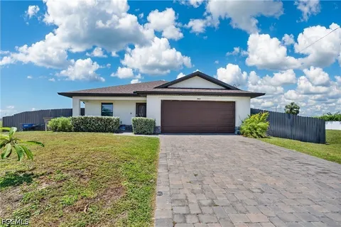 $285,000 | 3903 Northwest 38th Street, Cape Coral, FL 33993