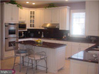 324 Stone Cliff Road Princeton, NJ 08540 - Photo 3 of 6